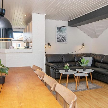 10 Person Holiday Home In Juelsminde Sonderby  Dış mekan fotoğraf
