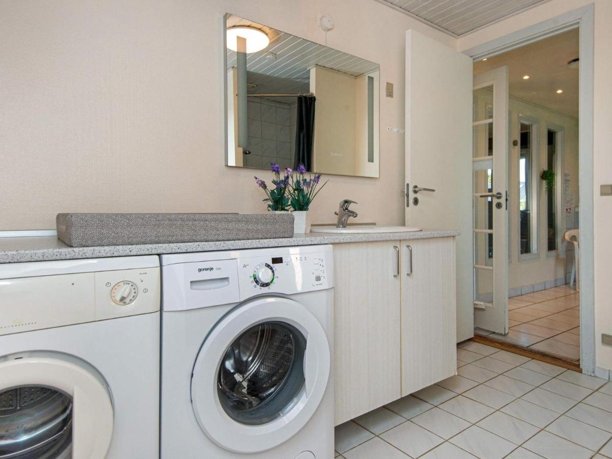 10 Person Holiday Home In Juelsminde Sonderby  Dış mekan fotoğraf