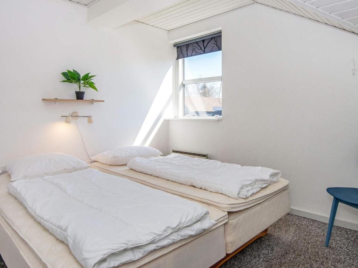 10 Person Holiday Home In Juelsminde Sonderby  Dış mekan fotoğraf